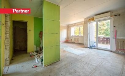 Image of RAHULIK PEREKODU SAUEL, KUS AED ALGAB ELUTOA UKSE TAGANT