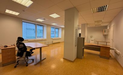 Image of Büroopind kohe saadaval! Veega ruum!