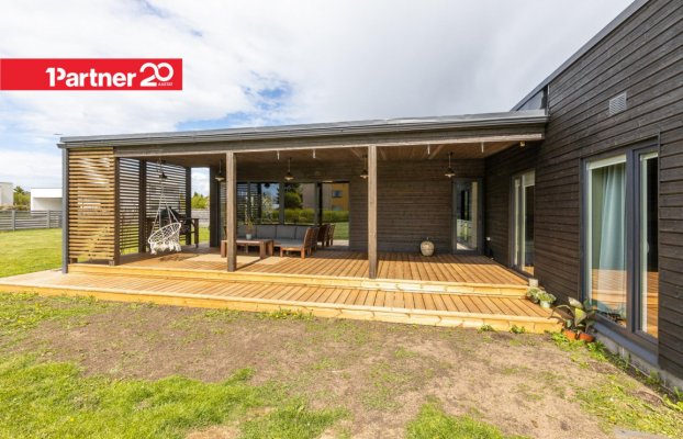 Image 34 of 47