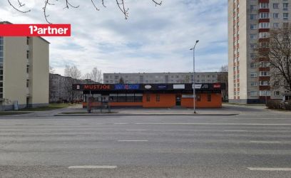 Pilte Müüa kaubandus- ja teenindushoone