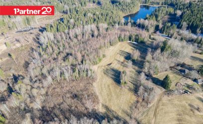 Image of Pea 10 ha maad reljeefsel maastikul, piirneb järvega!