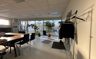 Image of Büroopind bussijaama kõrval!