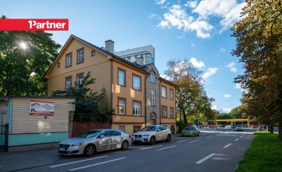 Image of UNIKAALNE 1-TOALINE KATUSEKORTER RENOVEERITUD MAJAS