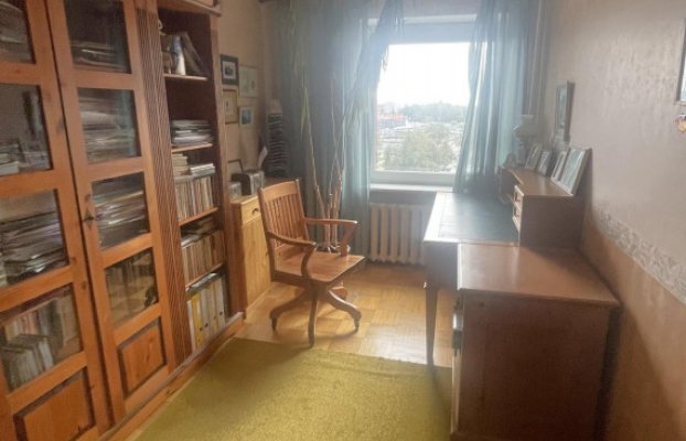 Image 18 of 28