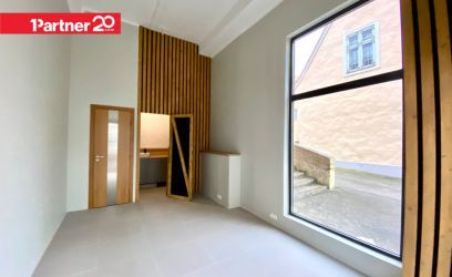 Pilte 1.korrus! Hea nähtavus! Veeühendus! Toitlustusvent. võimalus!