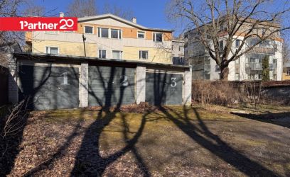 Image of VÕIMALUS ÜÜRIDA KORRAGA KAHTE KÕRVUTI PAIKNEVAT GARAAŽIBOKSI!