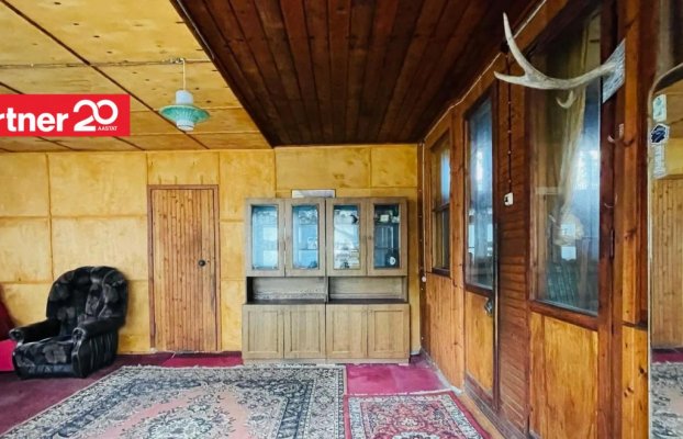 Image 7 of 28