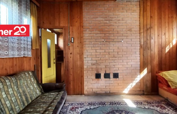 Image 8 of 28