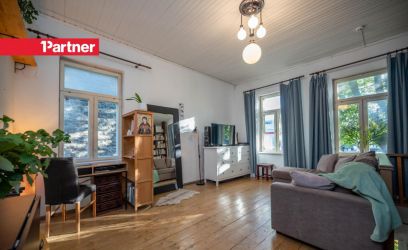 Image of HUBANE JA VALGUSKÜLLANE KODU KAMINA JA AHJUGA KALAMAJA SÜDAMES