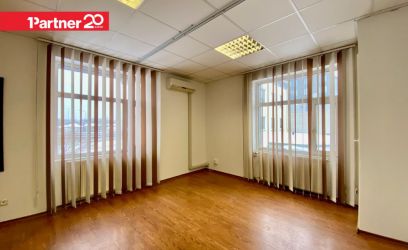 Image of HUBANE ÄRIPIND. 2 TUBA. TASUTA PARKIMINE.