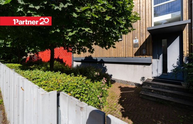 Image 22 of 31