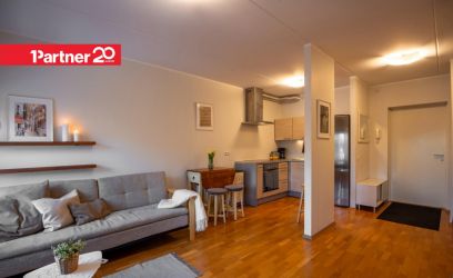 Pilte Varjualune parkimiskoht, lemmikloom lubatud!