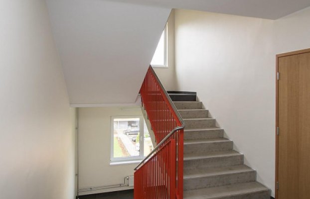 Image 11 of 18