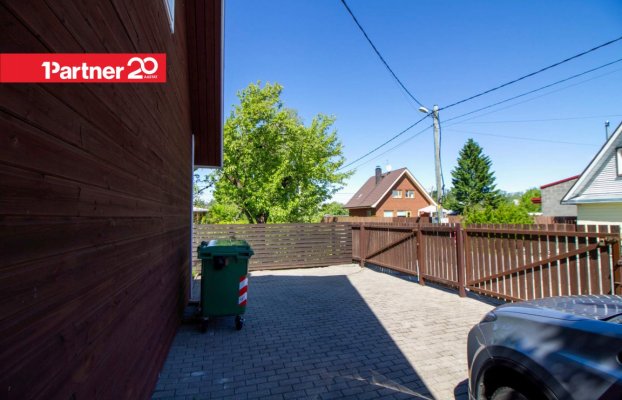 Image 40 of 68