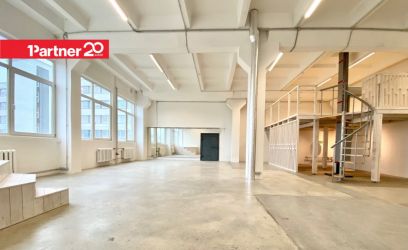 Pilte UUS HIND!!! KÕRGE LAEGA ja VEEÜHENDUSEGA RUUM. PÄÄS LIFTIST.