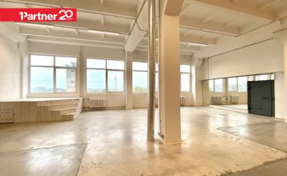 Pilte UUS HIND!!! KÕRGE LAEGA ja VEEÜHENDUSEGA RUUM. PÄÄS LIFTIST.