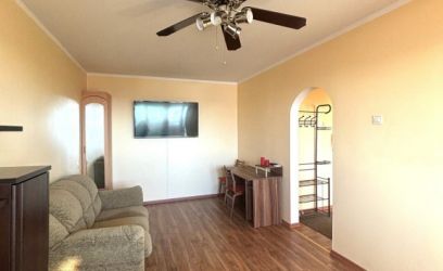 Pilte RÕDUGA KORTER KESKLINNA LÄHEDUSES! TOAD ERALDI! PARKIMISKOHT!