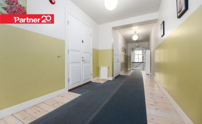 Pilte ERILINE KODU LINNAS: AJALOOGA KORTER KAMINA, OMA PARKIMISKOHAGA!