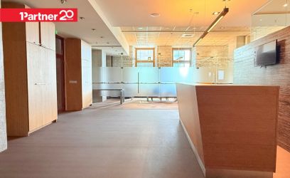 Pilte Müüa esinduslik industriaalstiilis büroopind Fahle majas