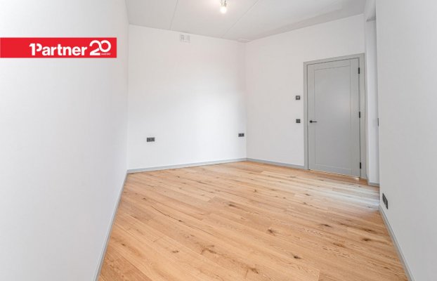 Image 20 of 27