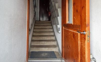 Pilte 2-toaline korter Laagri keskuses, rongijaam 350m.