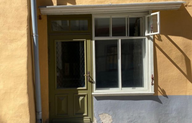 Image 5 of 12