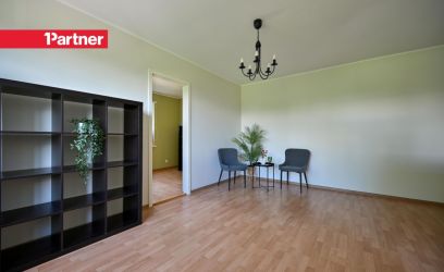 Pilte Üürile anda 2-toaline korter kesklinna vaatega!