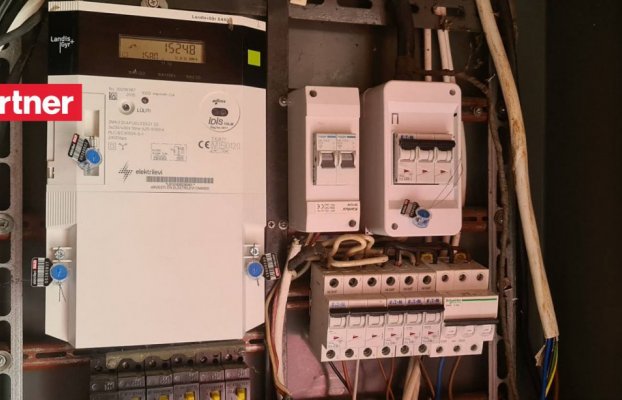 Image 20 of 25