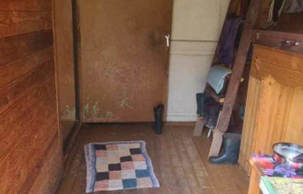 Image 6 of 25