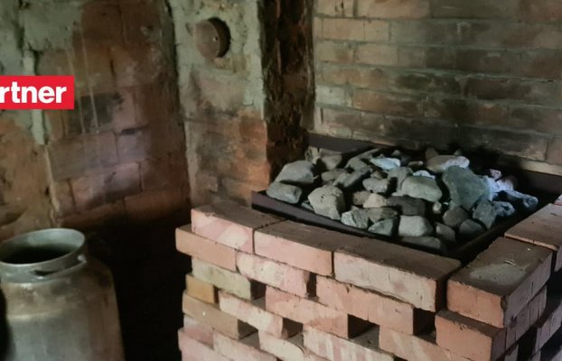 Image 18 of 25