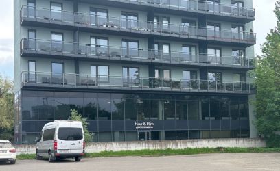 Pilte Büroopind bussijaama kõrval! Käibemaks ei lisandu
