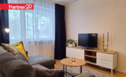 Pilte VÄRSKELT RENOVEERITUD AVAR 1-TOALINE RÕDUGA KODU!