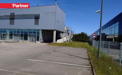 Pilte Jaguar Land Rover, Tesla, SINU BRAND, Mercedes-Benz