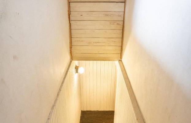 Image 33 of 49