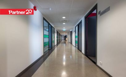 Image of MÖBLEERITUD BÜROOPIND KESKLINNAS