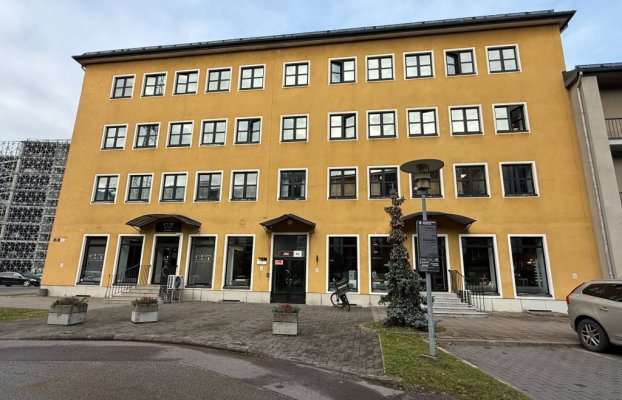 картина 1 of 8