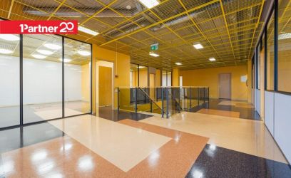 Image of ANNAME ÜÜRILE PETERBURI TEE 34 BÜROOPINNA!
