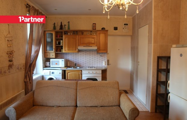 Image 2 of 12