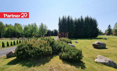 Pilte Kaunis kinnistu piirkonna parima hinnaga!