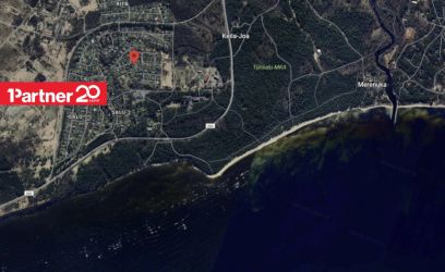 Pilte Mere lähedal elamumaa, hoone ajutiseks kasutuseks olemas