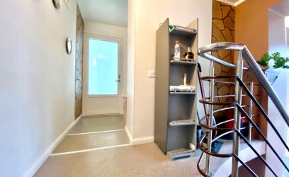 Image of HEA NÄHTAVUSEGA ja VEEÜHENDUSEGA ÄRIPIND NARVA MNT-l