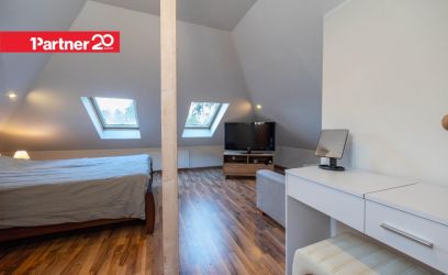 Image of PERESÕBRALIK JA SUURE KRUNDIGA KODU TUPIKTÄNAVA LÕPUS