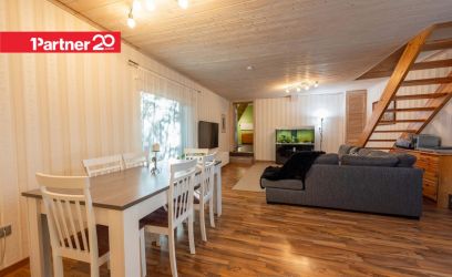 Image of PERESÕBRALIK JA SUURE KRUNDIGA KODU TUPIKTÄNAVA LÕPUS