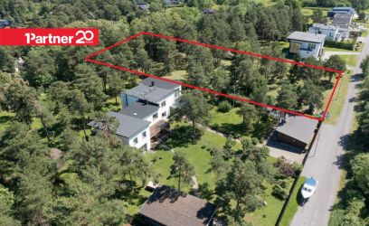 Image of SUURE EHITUSÕIGUSEGA, KÕRGHALJASTUSEGA ELAMUKRUNT!