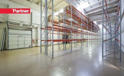 Pilte 426 m² ladu– riiulid olemas. Too kaup sisse!