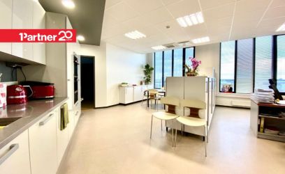 Image of TASUTA PARKIMINE! SAAB TEKITADA 2-3 KABINETTI!