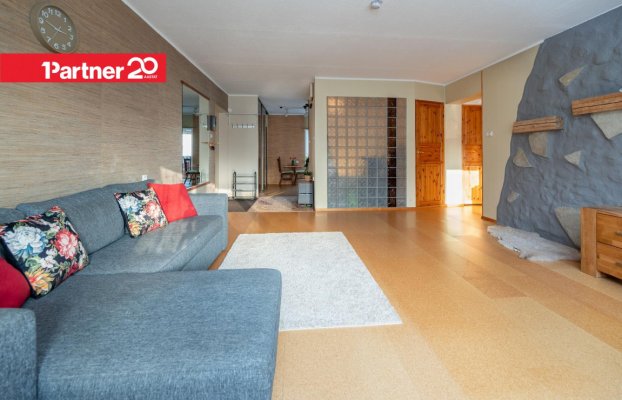 Image 21 of 24