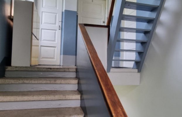 Image 25 of 27