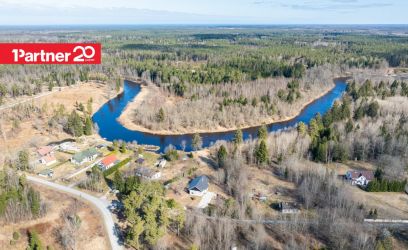 Image of JÕEGA PIIRNEV KRUNT-AVAR 6-TOALINE KAHEKORDNE PEREELAMU JÄGALAL