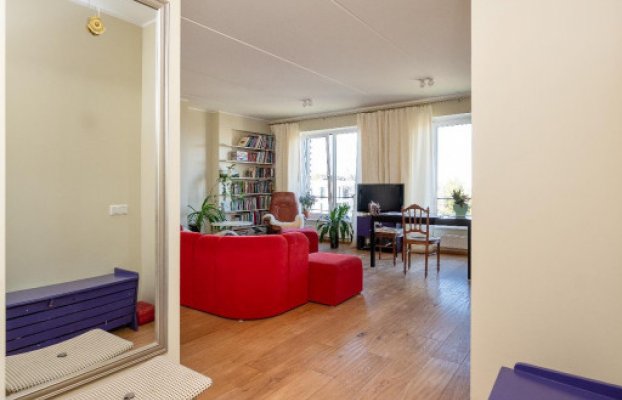 Image 19 of 25